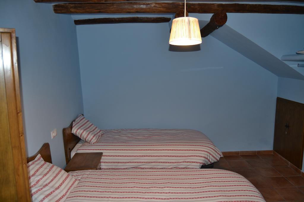 Mas De Salvador Villa Penarroya De Tastavins Room photo